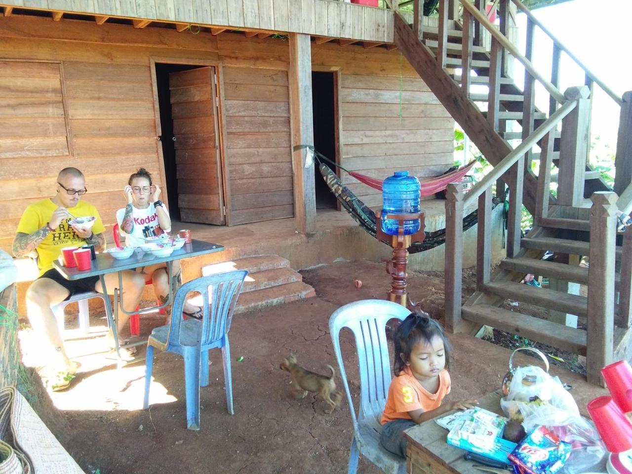 Mr Pov Home Stay Banlung Zimmer foto
